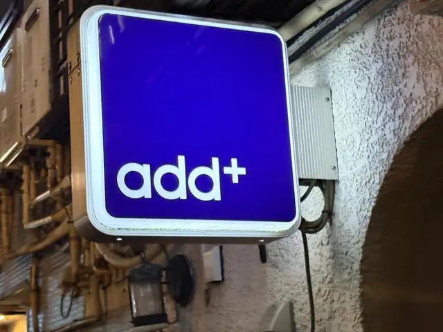add+の紫看板
